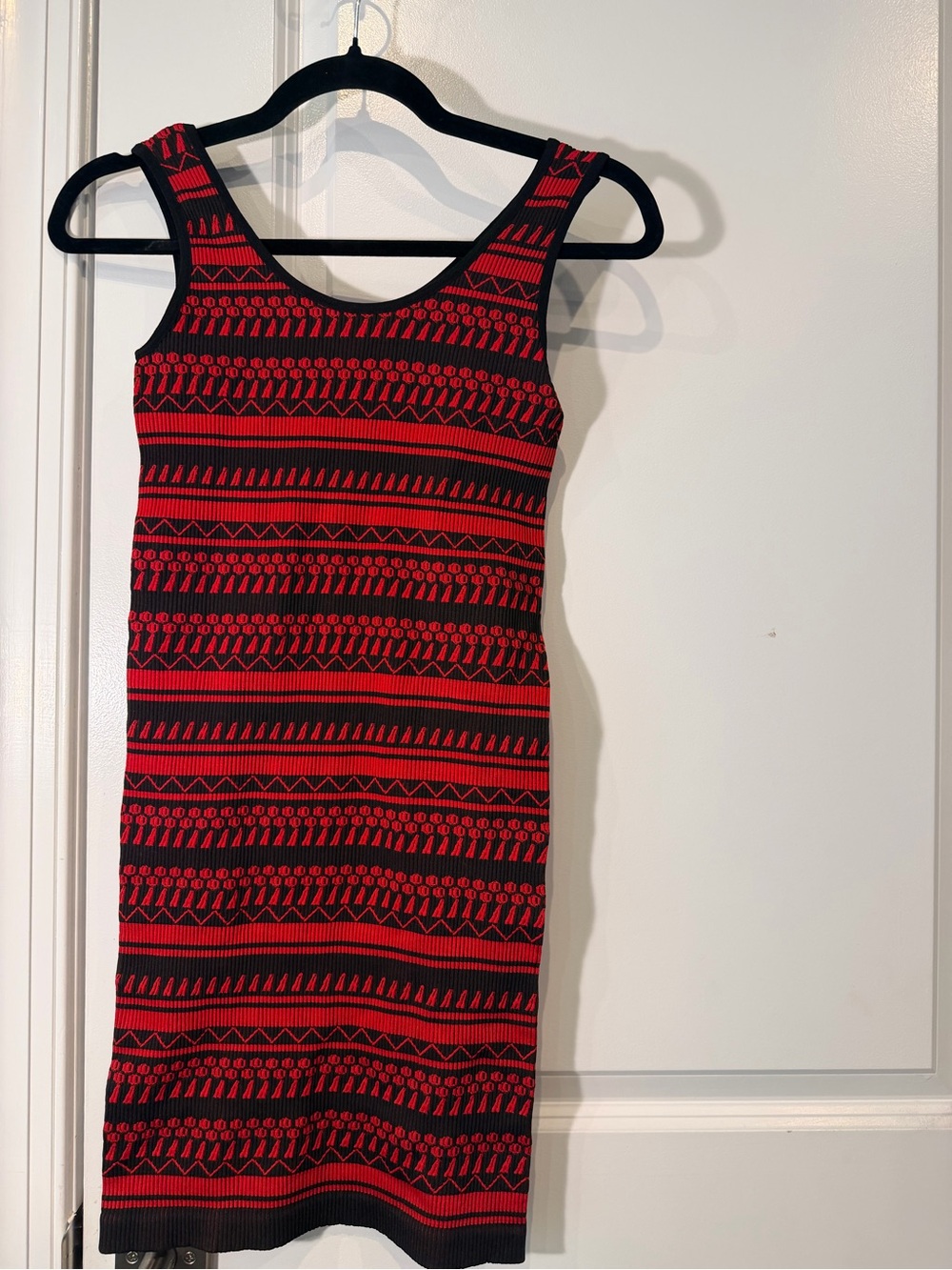 Wet Seal Red and Black Sleeveless Patterned Bodycon Mini Dress